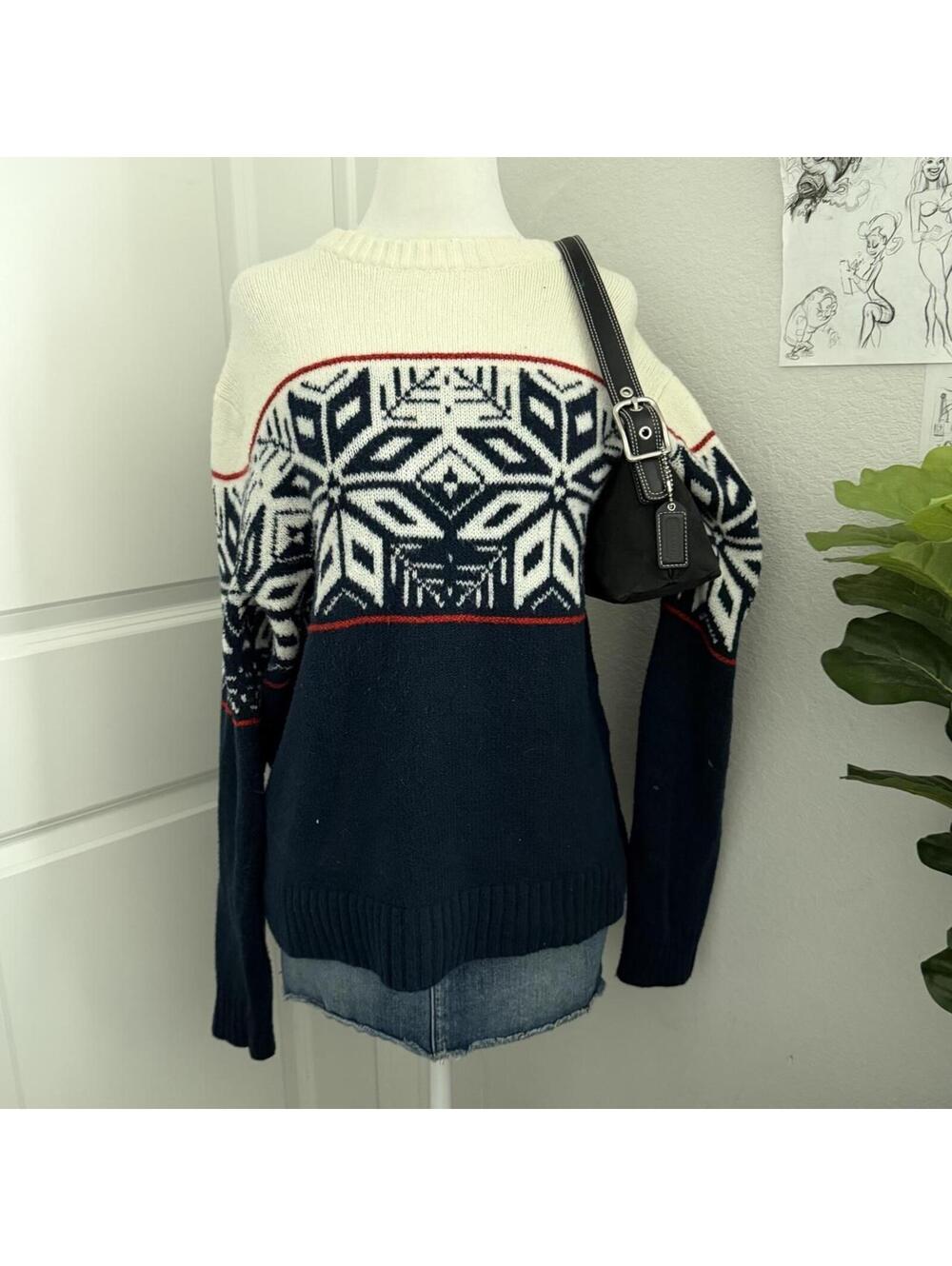 Old Navy sweater